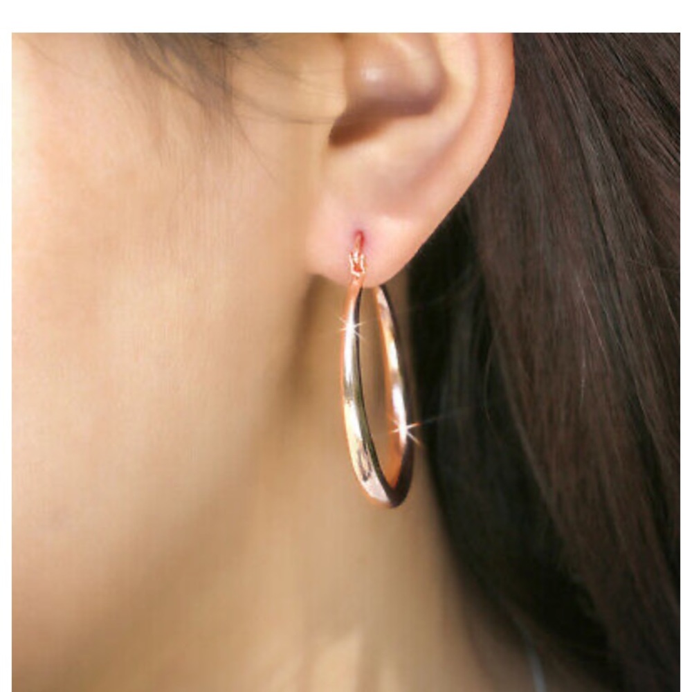 NEW 18k Rose Gold plated Hoop Earrings - Picture 6 of 6